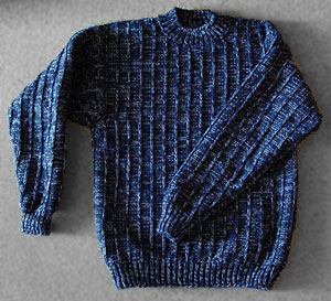 langärmeliger Männerpullover, blaumeliert