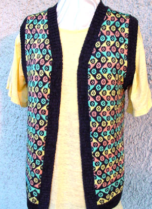 Weste aus Sockengarn mit Zickzack-Norwegermuster