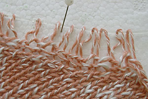 Raglan nahtlos, Schlingen sichern